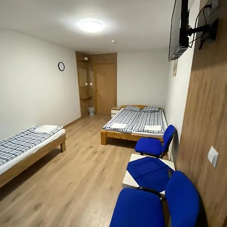 Pod Gwiazdami Motel Legarda