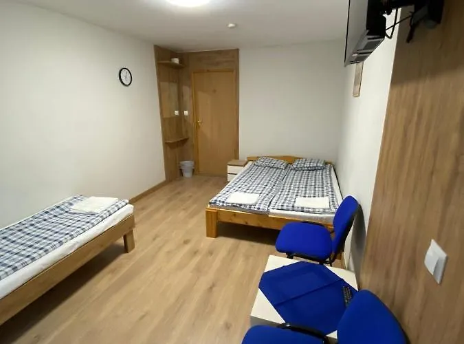 Pod Gwiazdami Motel Legarda